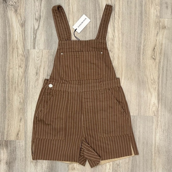 NWT We Wore What Shorts Bib Overalls Brown Pinstripe Cotton W/ Side Slit Size S - Picture 1 of 9